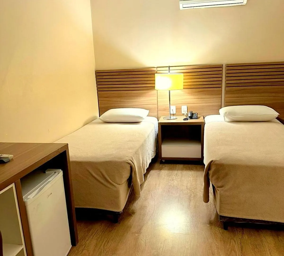 Umbu Hotel Porto Alegre - Centro Historico - Prox Aeroporto 15Min