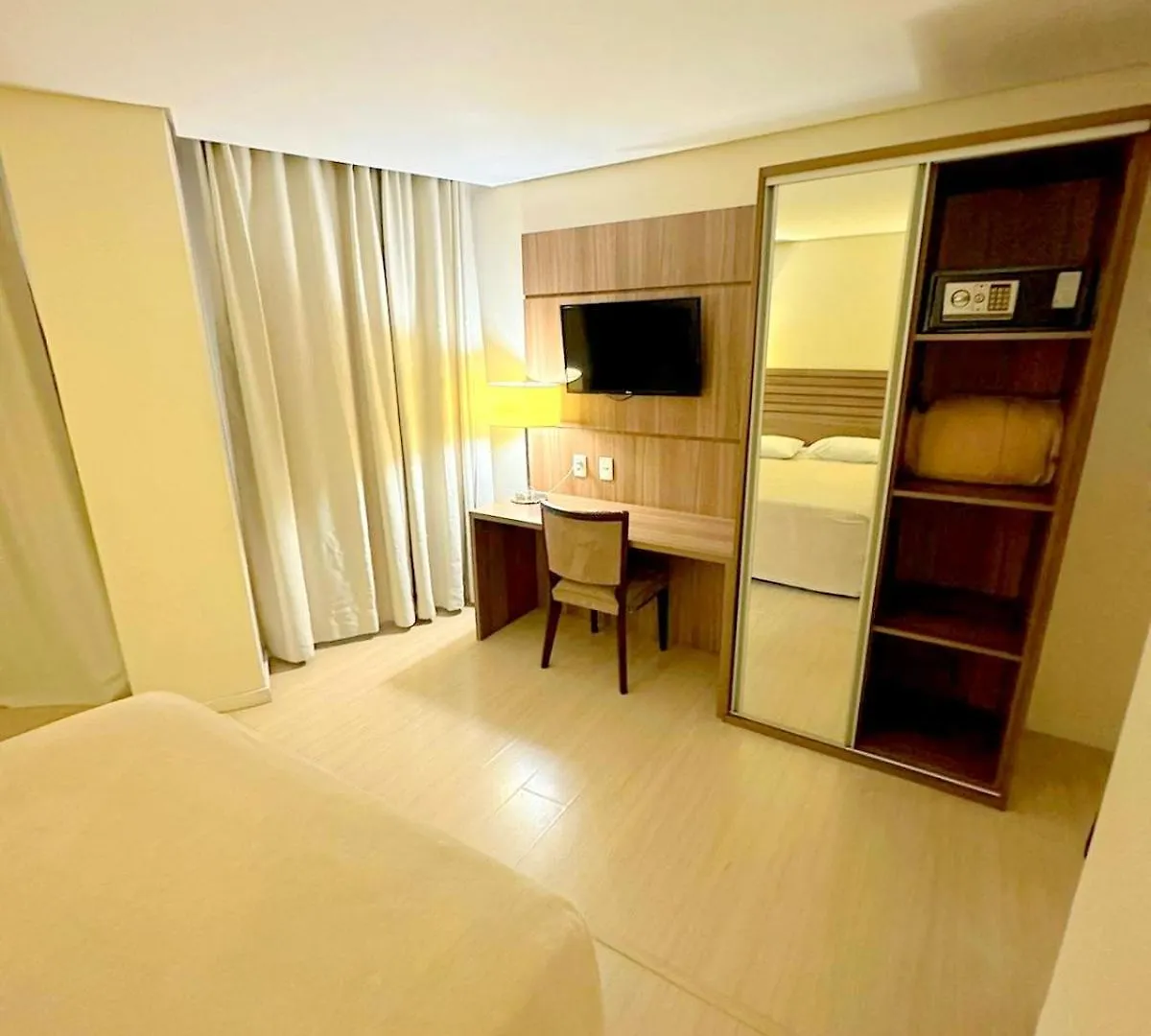 Umbu Hotel Porto Alegre - Centro Historico - Prox Aeroporto 15Min