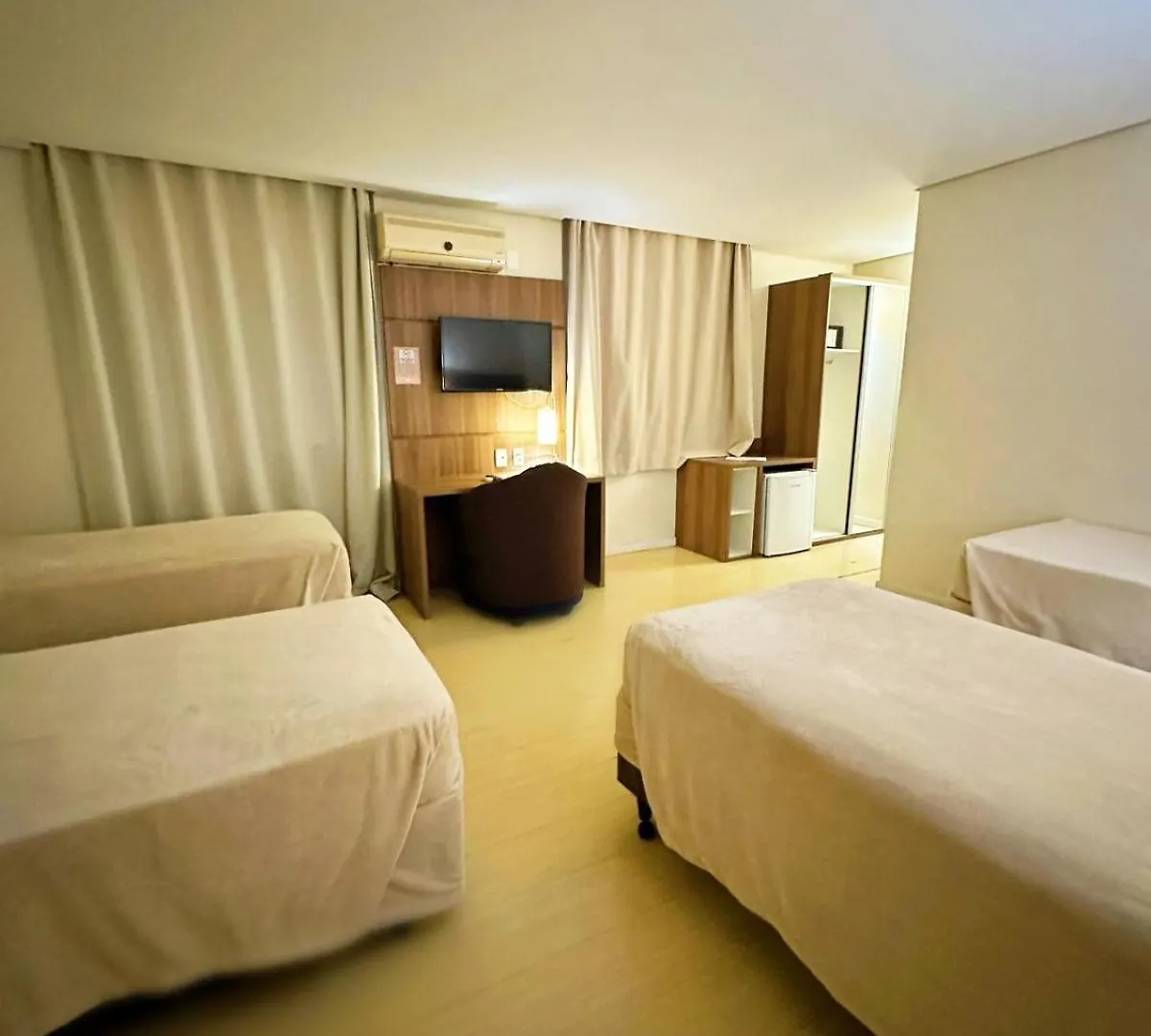 Umbu Hotel Porto Alegre - Centro Historico - Prox Aeroporto 15Min