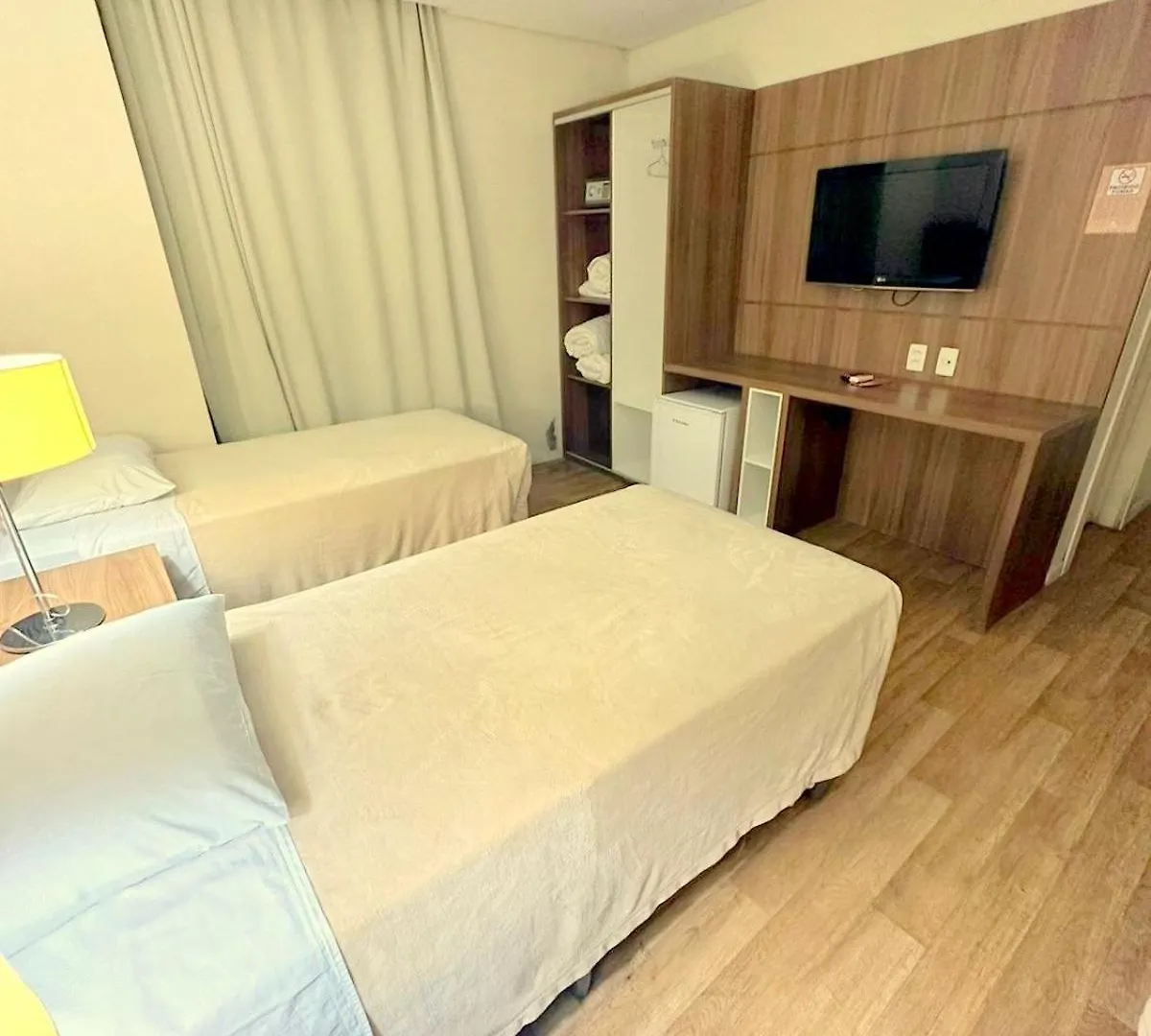 Umbu Hotel Porto Alegre - Centro Historico - Prox Aeroporto 15Min 3*,