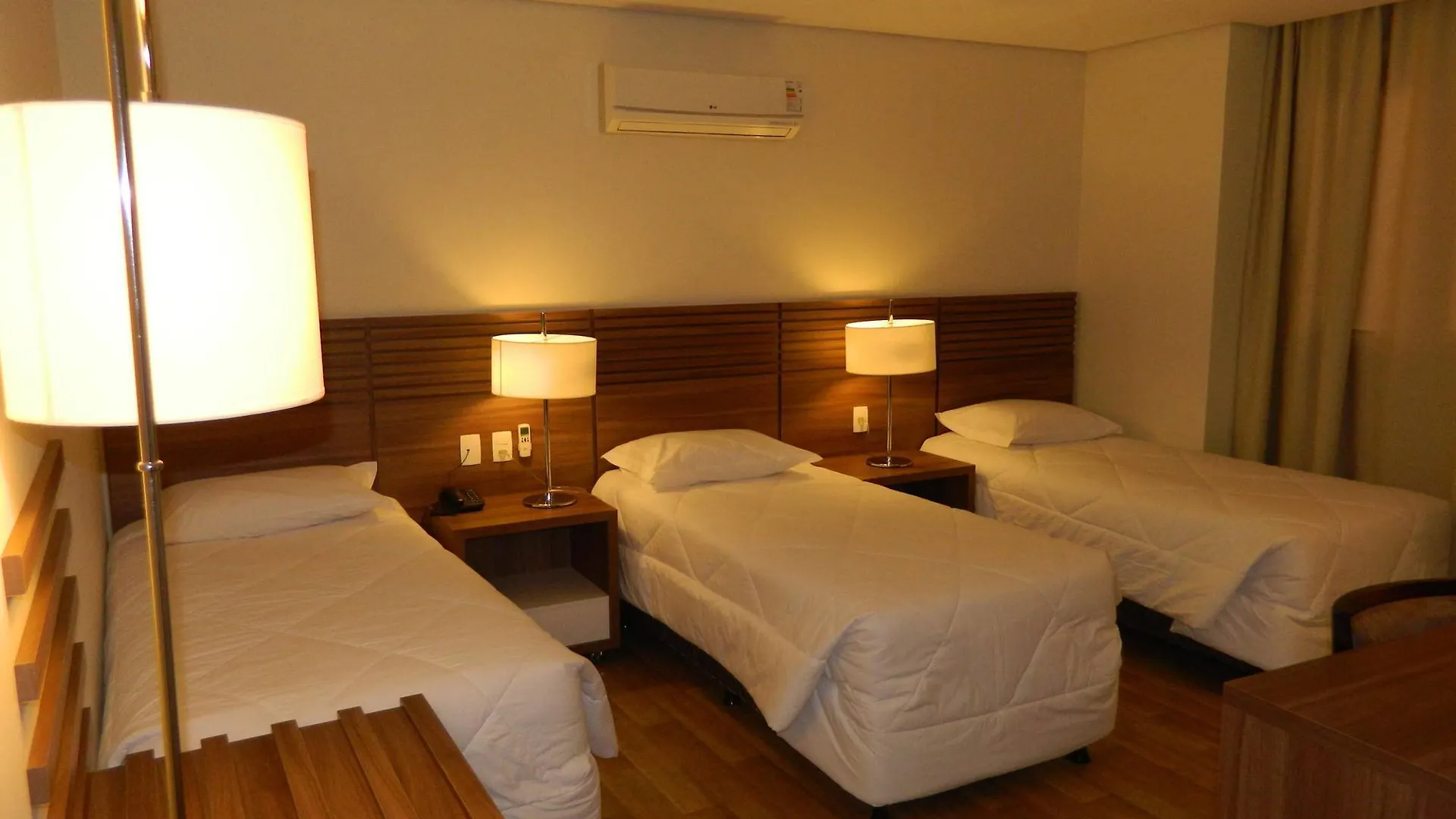 Umbu Hotel Porto Alegre - Centro Historico - Prox Aeroporto 15Min
